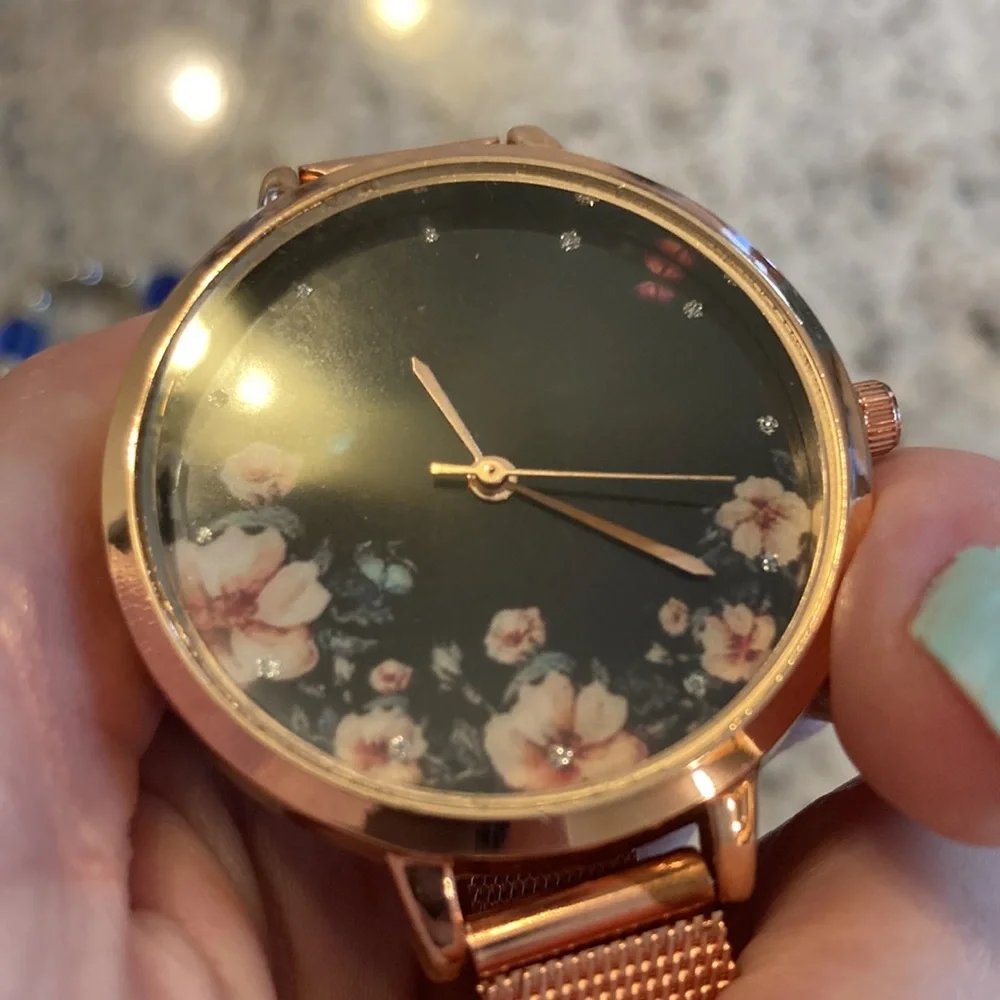 🆓 FWP Floral Watch